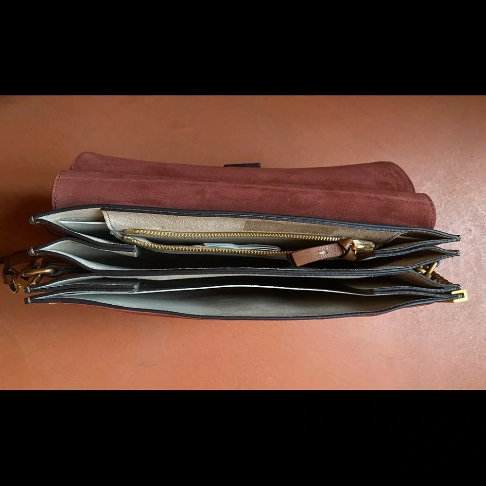 CHLOE Medium Faye Bag in Brown Suede and Leather - Picture 8 of 11